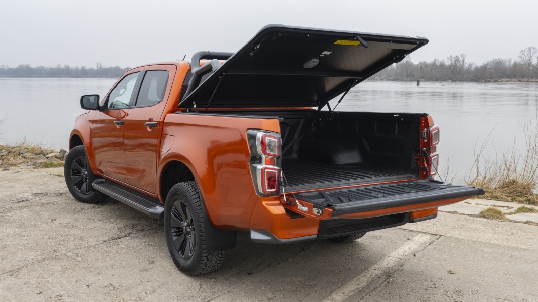 The Best Truck Bed Covers Of 2024   AA1aH7Gi.img