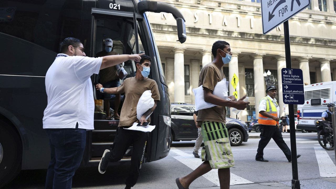 Chicago Residents Enraged By Migrant Housing Plan Displacing Seniors   AA1aHSBi.img