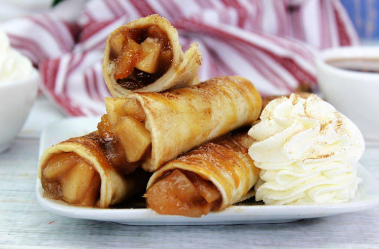 The Best Apple Pie Taquitos You'll EVER Eat