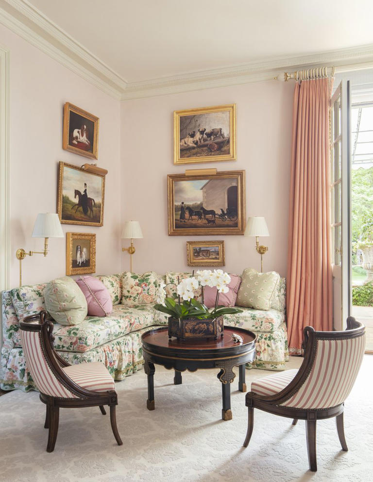Experts predict these 8 color trends will dominate interiors in 2027