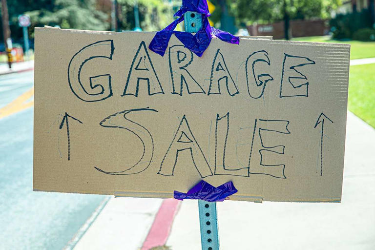 9 places to get free furniture