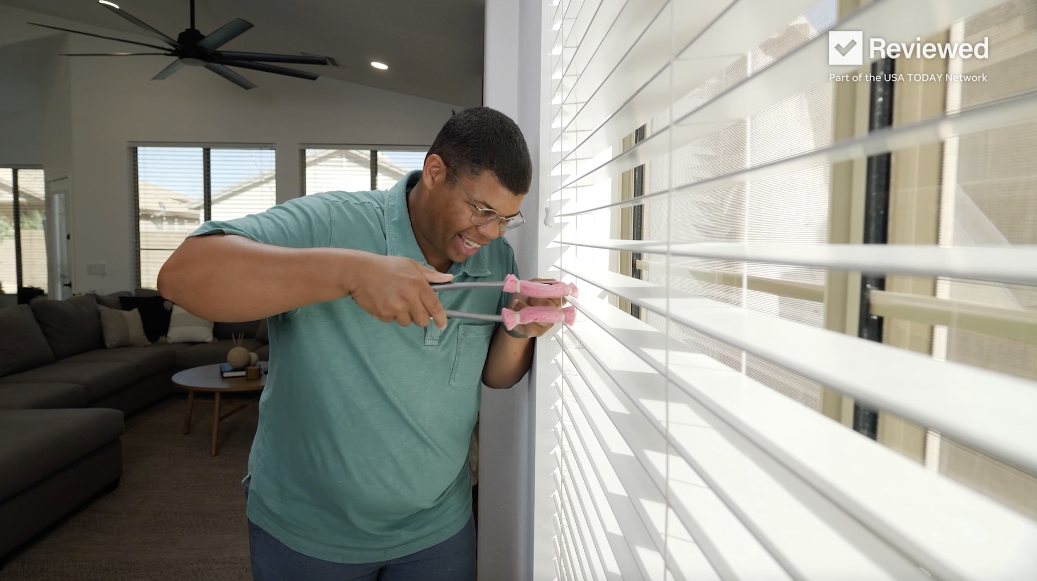 Your Blinds Are Gross Here S 3 Simple Steps To Clean Them   AA1ahtAh.img