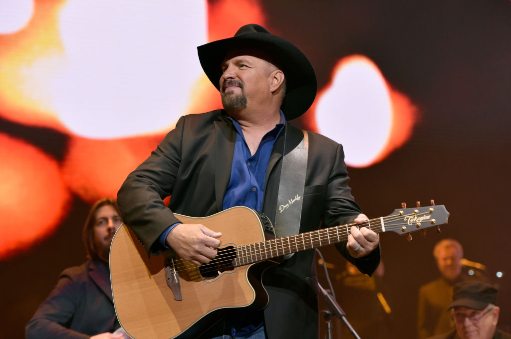 <p>In 1991, Garth Brooks managed to accomplish something that no other country music star had done before. His third studio album, <i>Ropin' the Wind</i>, debuted at No.1 on the <i>Billboard </i>200 chart, something that was unheard of at the time. </p> <p>However, he managed to do it again with his 1997 album <i>Sevens. </i>His other albums <i>Double Live, In Pieces, </i>and <i>Scarecrow </i>all also reached the No.1 spot on the <i>Billboard </i>200, however, they didn't debut at the top. </p>