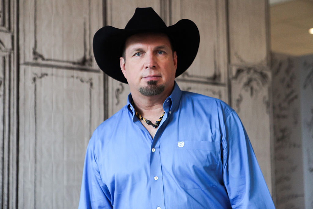 <p>The best-selling solo artist in the United States, Garth Brooks is a country singer/songwriter, known for his refreshing take on the genre. His success is comparable with the Beatles and Elvis Presley, although his life spans far beyond his work as a musician. Take a look to see what made him such a superstar worldwide, the many records he's broken, his interests other than music, and some undeniable failures he's had along the way. This is the life of Garth Brooks. </p>