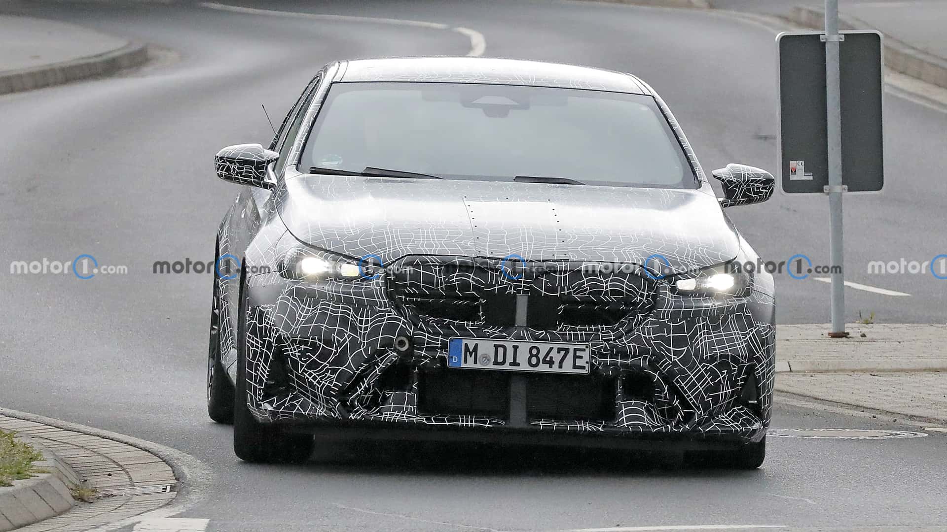 BMW M5 Spy Photos