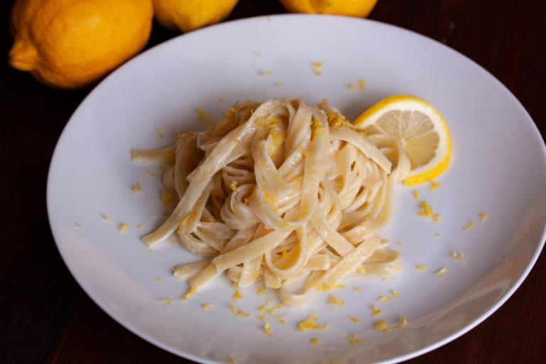 Fettuccine Pasta with Lemon Mascarpone Sauce