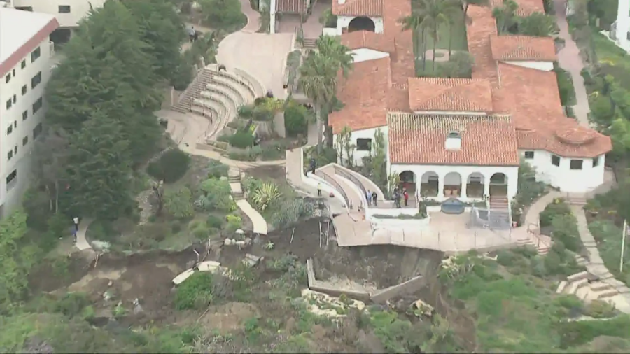 Officials Concerned Over Rain Landslides At Historic Casa Romantica In   AA1arJvQ.img