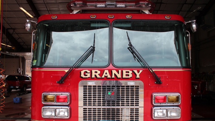 Crews sent to motor vehicle crash at intersection in Granby