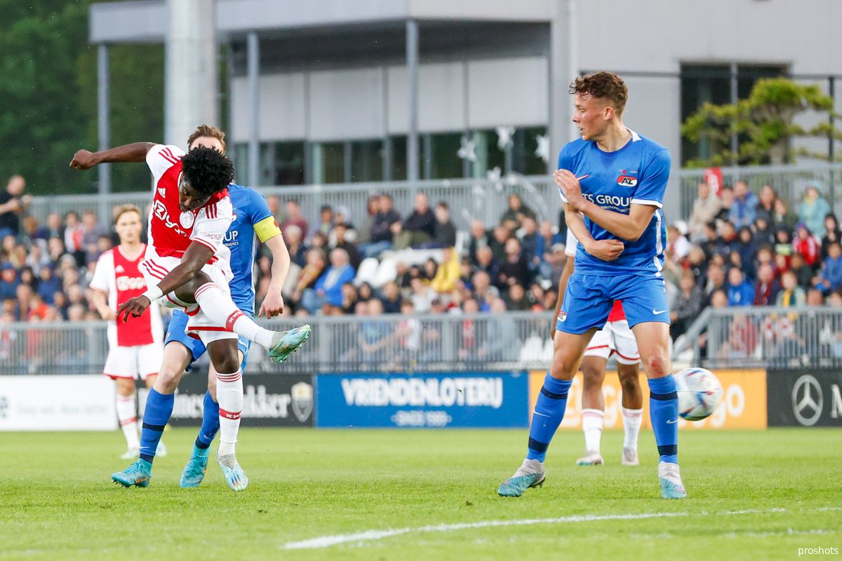 Jong Ajax Geeft De Doelpunten Weg En Verliest Laatste Thuiswedstrijd ...