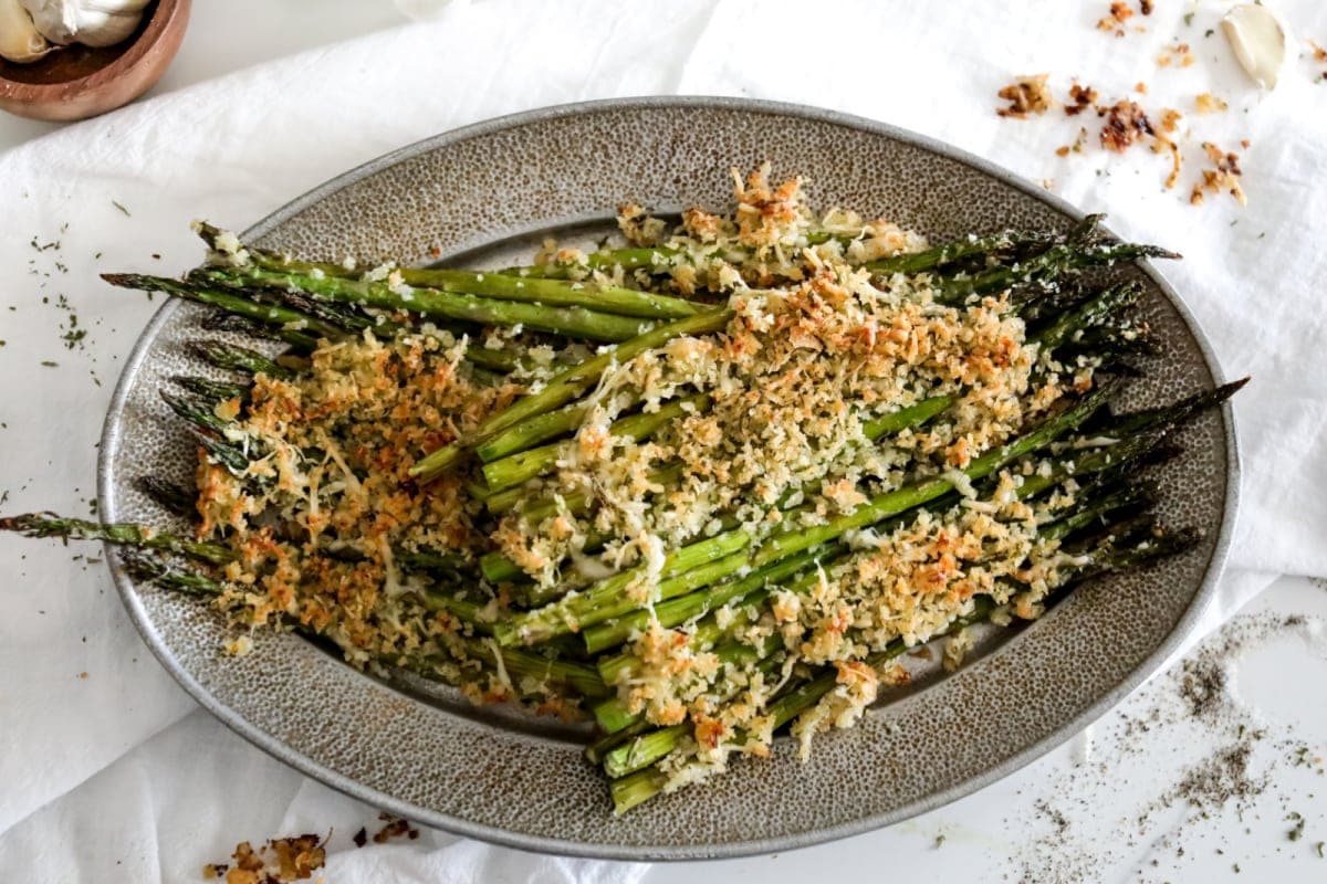 Roasted Garlic Parmesan Asparagus