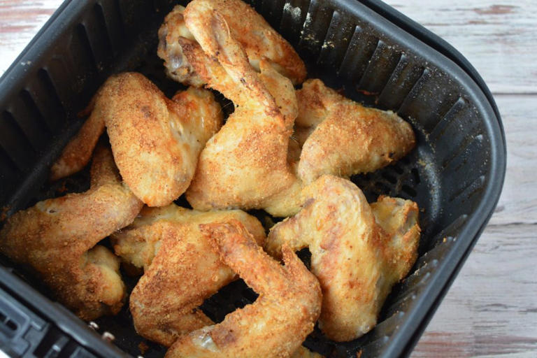 Air Fryer Garlic Parmesan Chicken Wings Recipe