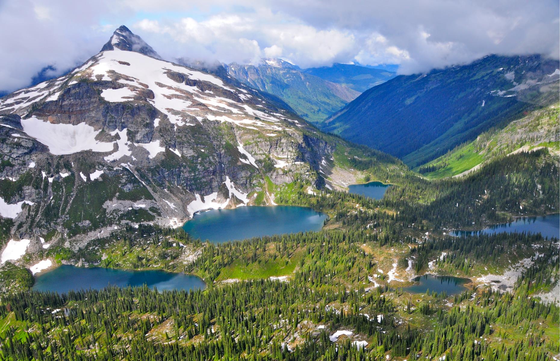 Explore the majesty of Canada's beautiful national parks