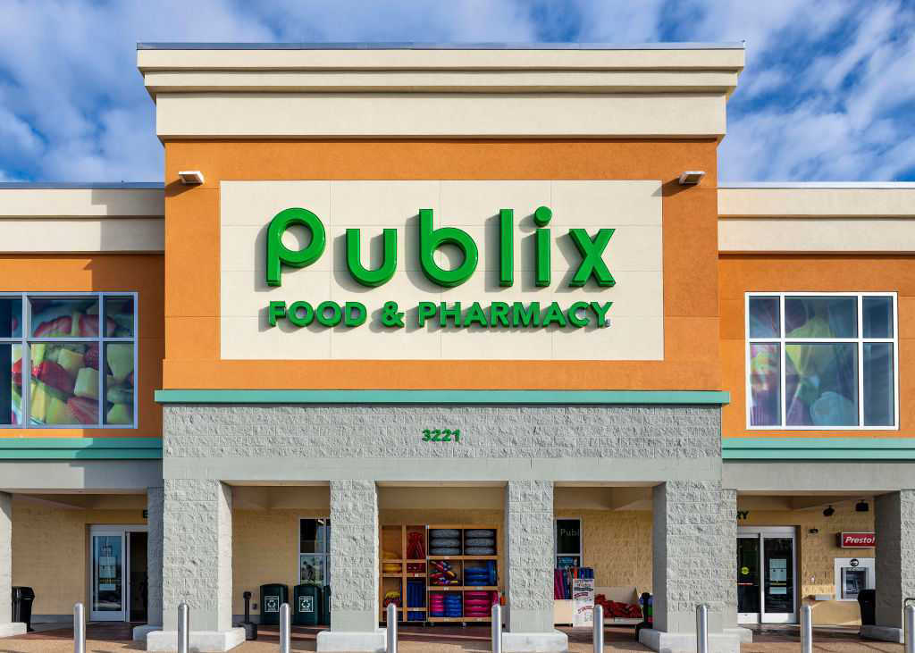 Is Publix open on Thanksgiving this year?