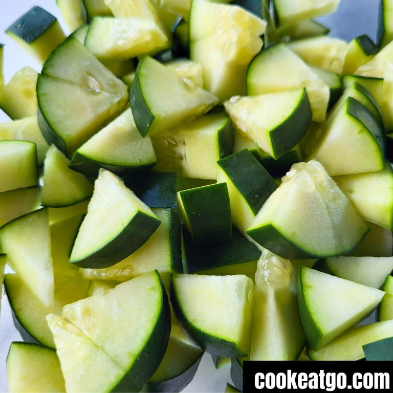 Italian Tomato & Cucumber Salad Recipe