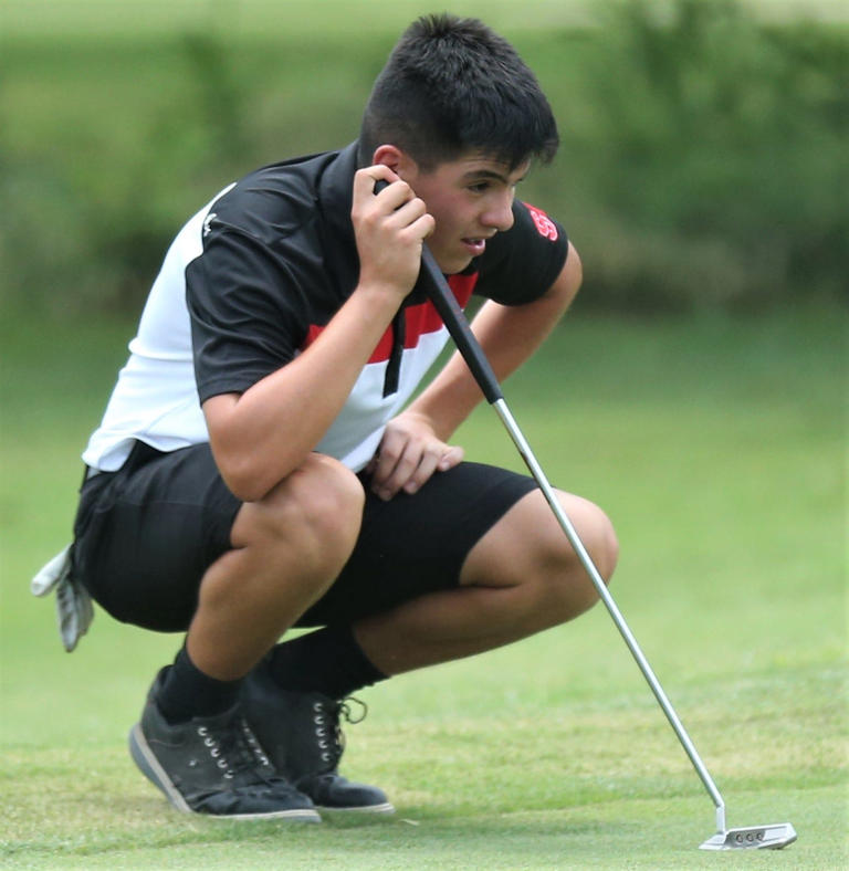 Sonora High School's Dylan Ford gets ready to putt during the first round of the UIL Class 3A Boys State Golf Tournament at Jimmy Clay Golf Course in Austin on Monday, May 9, 2022.