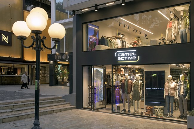 το νέο flagship store της camel active άνοιξε τις πόρτες του στην γλυφάδα