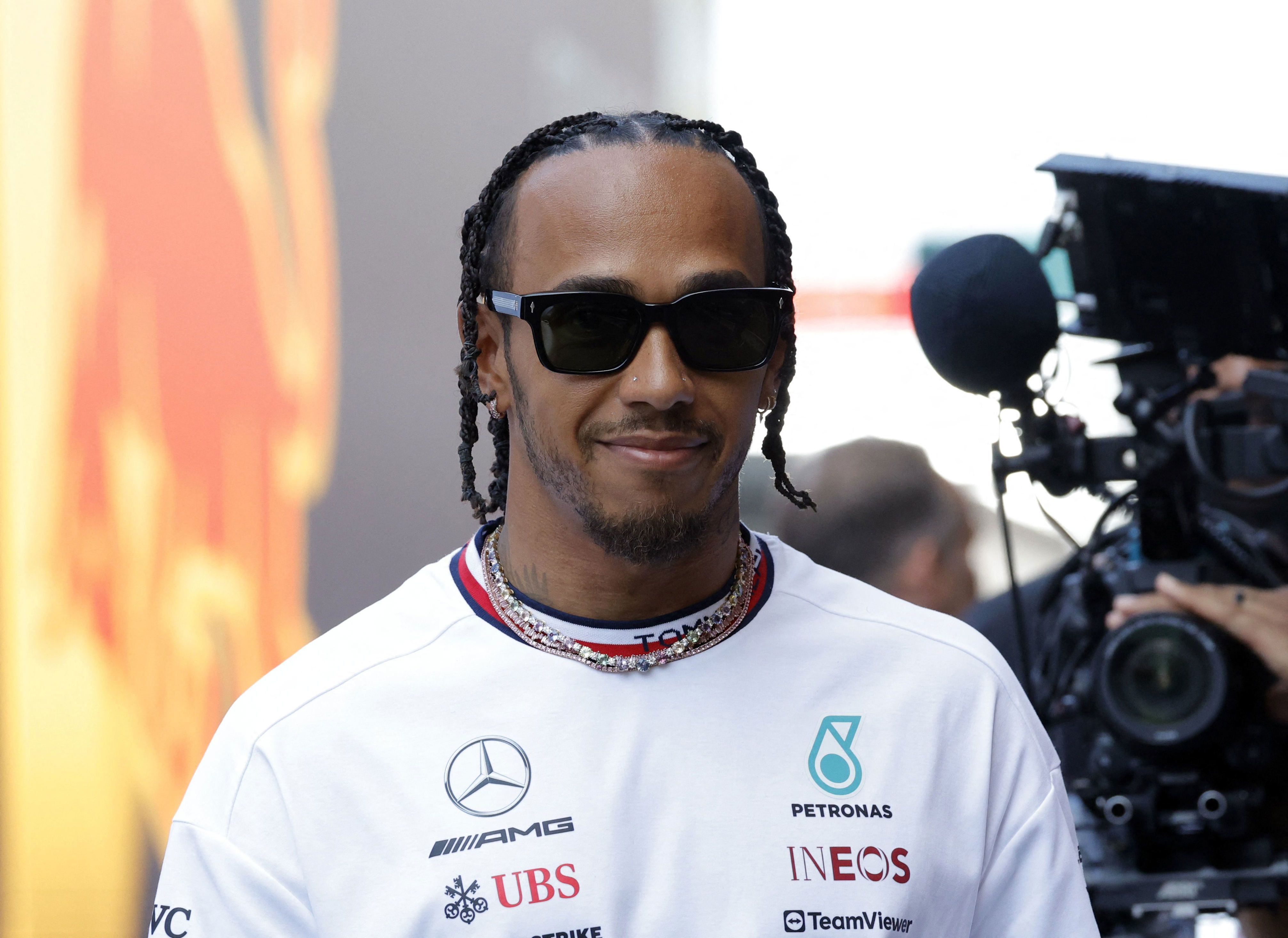 lewis hamilton hopes to sign new mercedes contract 'in coming weeks'