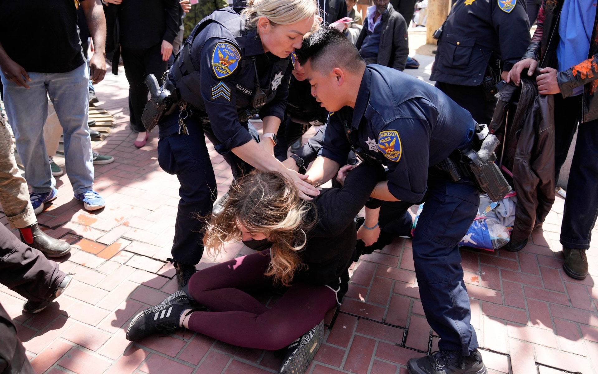 san francisco mayor forced to abandon public safety meeting after protester throws brick