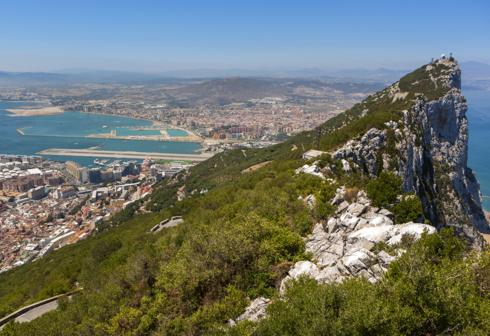 Would you fly into the world's scariest airports?