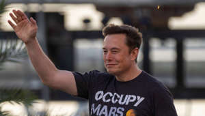 Elon Musk befürchtet, dass künstliche Intelligenz „Terminator“-Roboter erschaffen könnte