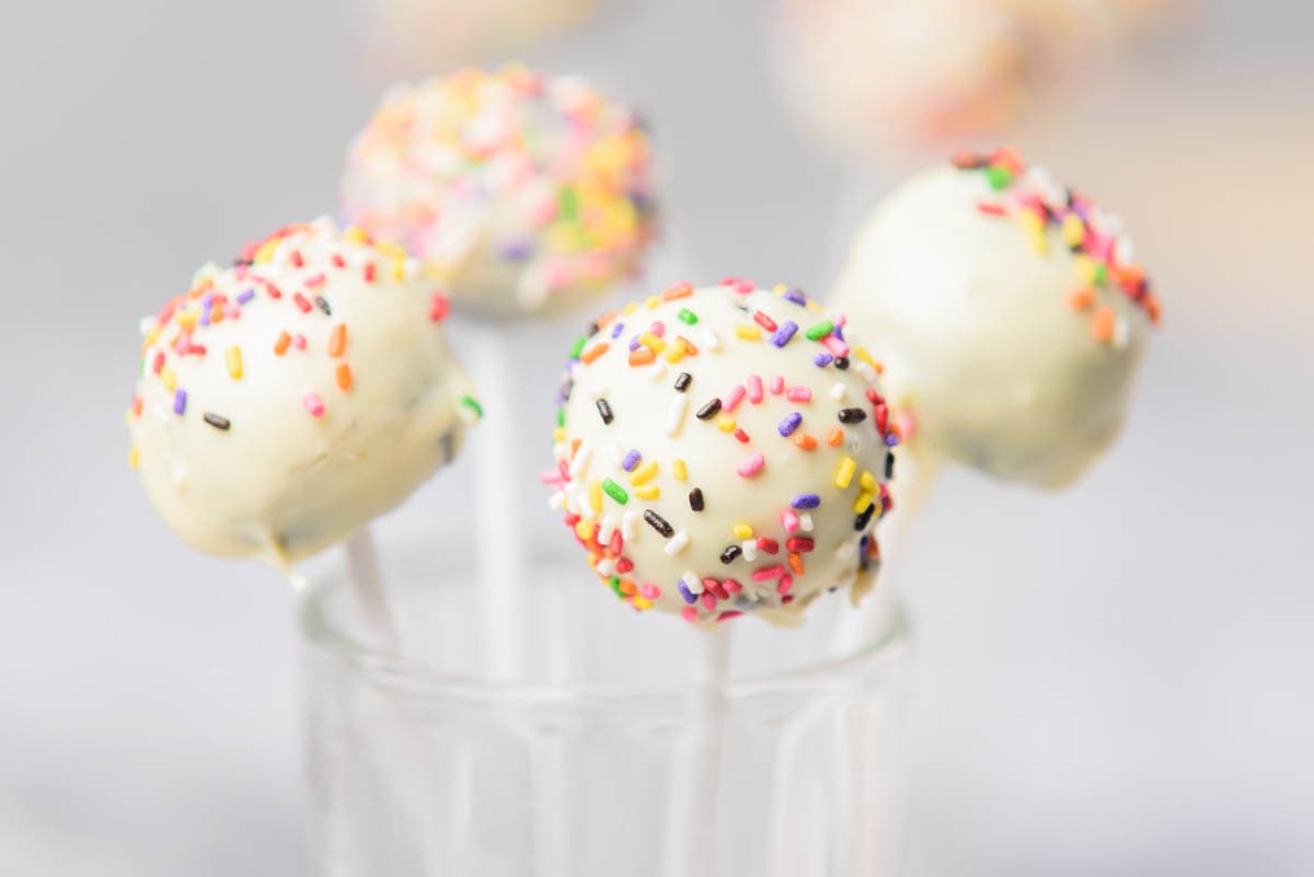 No Bake Oreo Cake Pops