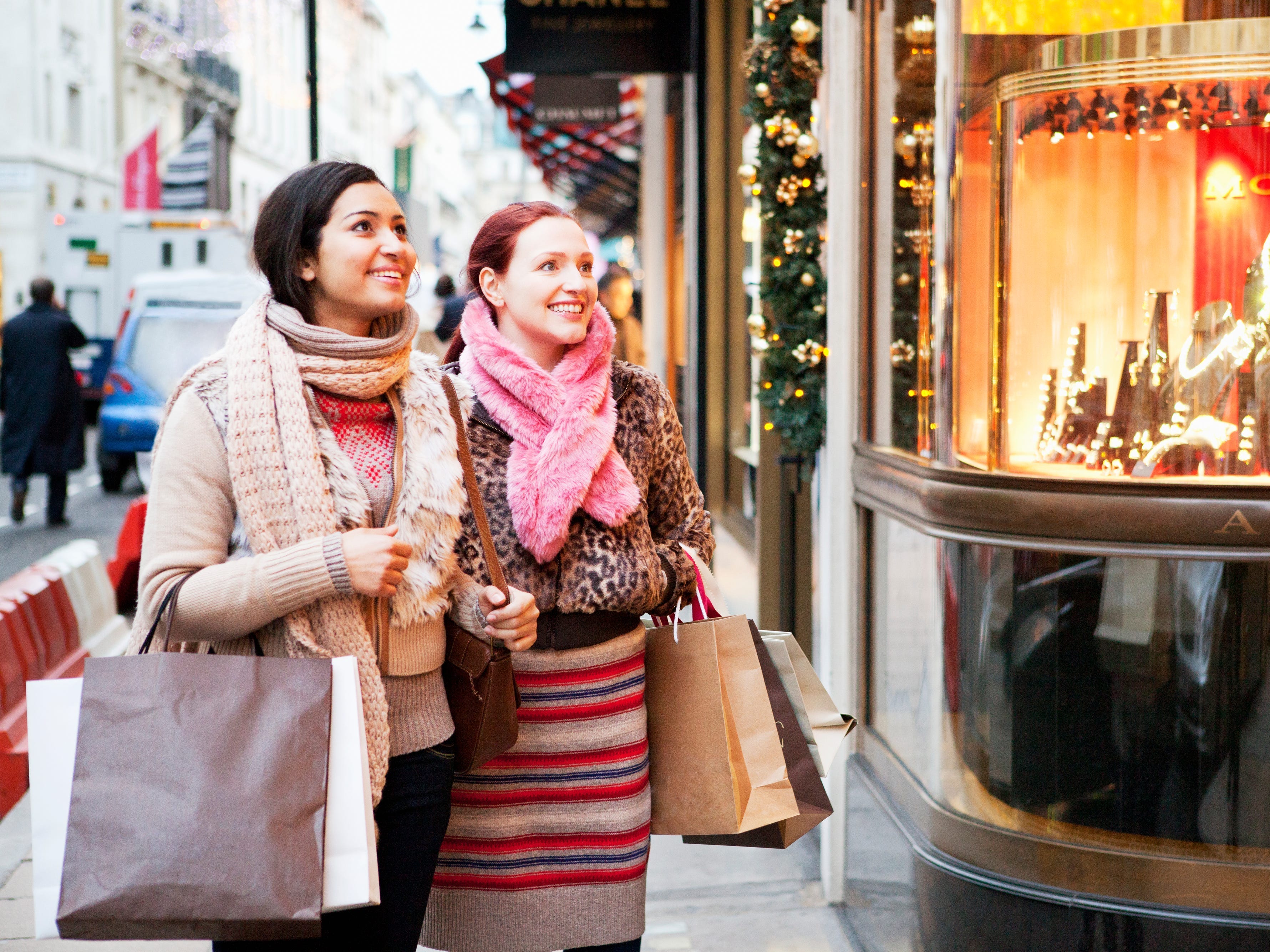 Are Banks Open Today? Here's a List of U.S. Bank Holidays for 2024