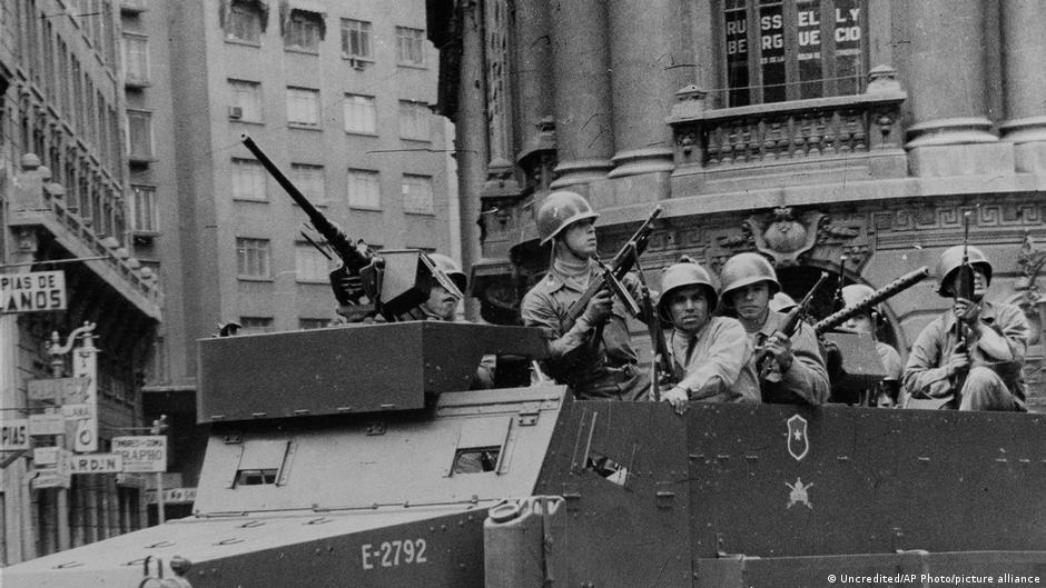 Putschisten in Santiago de Chile (1973): Von Kissinger unterstützter Staatsstreich