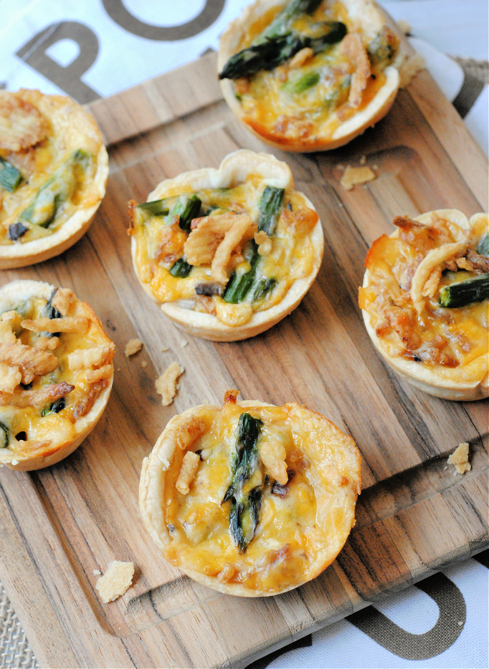 Make Asparagus Mini Quiches for breakfast OR appetizers!
