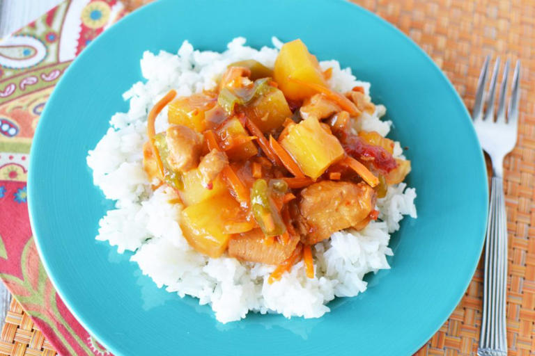You'll Love this Slow Cooker Sweet and Sour Chicken Recipe