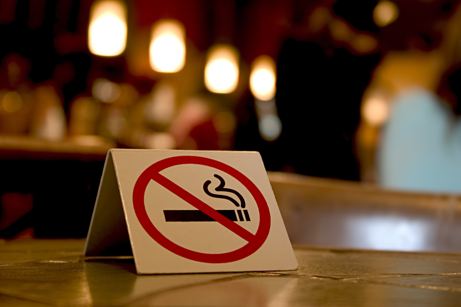 Just because you're in another country doesn't mean you can smoke indoors. This is a universal symbol and must be respected.<p><a href="https://www.msn.com/en-us/community/channel/vid-7xx8mnucu55yw63we9va2gwr7uihbxwc68fxqp25x6tg4ftibpra?cvid=94631541bc0f4f89bfd59158d696ad7e">Follow us and access great exclusive content every day</a></p>