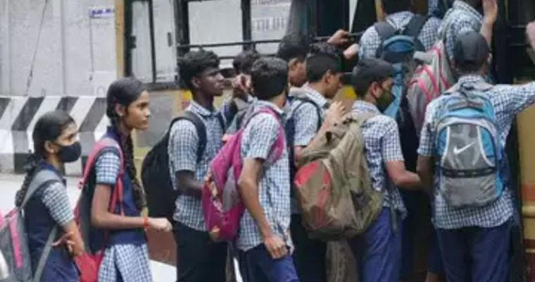 Kerala: Students upto Class 12 can travel in private buses without concession card; Read details