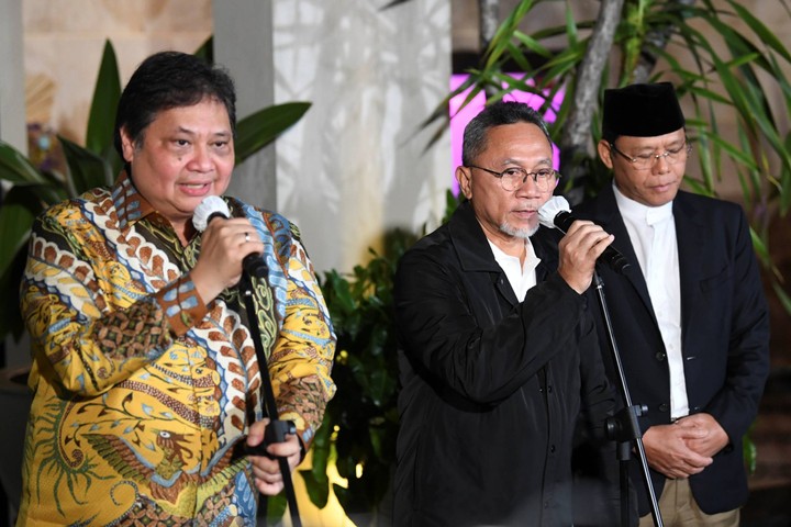 amin minta mk hadirkan 4 menteri di sidang gugatan pilpres: zulhas-airlangga