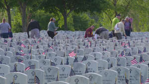 Volunteers prep Fort Snelling Cemetery for Memorial Day commemorations
