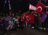 Londra'da Gurbetçi Vatandaşlar Cumhurbaşkanı Erdoğan'ın Zaferini Kutladı