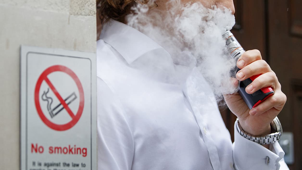 Dangerosité, cancers: la cigarette électronique est-elle néfaste pour ...