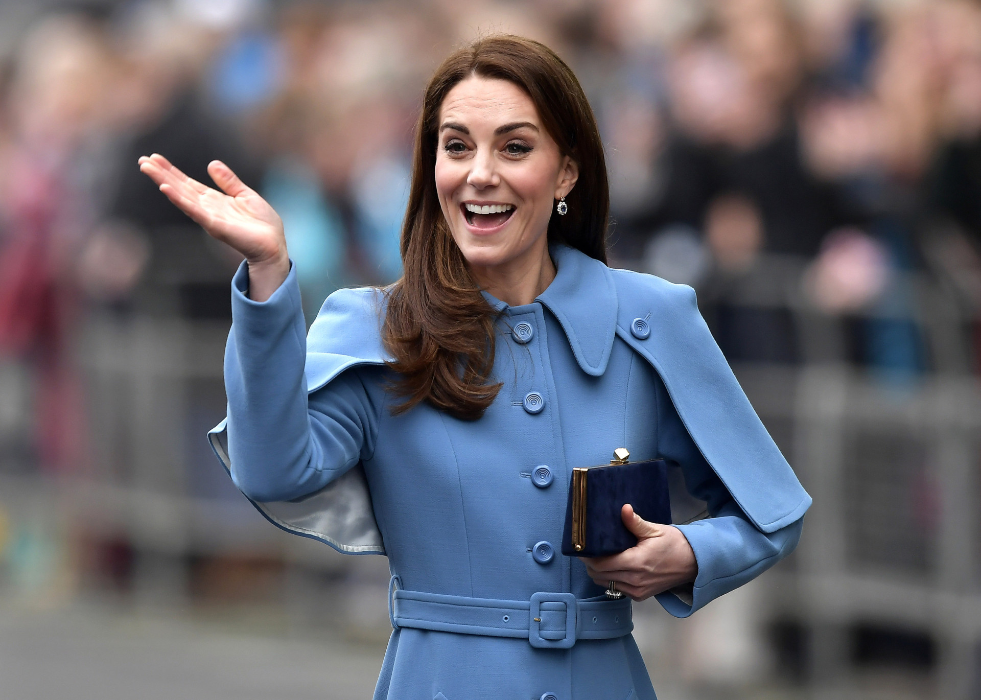 <p>Hoy en día se la conoce como Catalina, princesa de Gales, pero para llegar a ostentar este título, Kate Middleton tuvo que renunciar a muchas cosas. ¿Qué es lo que ya no puede hacer?</p>