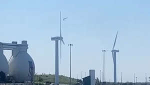 Piece flies off damaged wind turbine on Deer Island