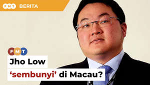 Suruhanjaya Pencegahan Rasuah Malaysia (SPRM) percaya bahawa ahli perniagaan dalam buruan Low Taek Jho, lebih dikenali sebagai Jho Low, “bersembunyi” di Macau, menurut satu laporan.Laporan Lanjut: https://www.freemalaysiatoday.com/category/bahasa/tempatan/2023/05/30/jho-low-dipercayai-sembunyi-di-macau-kata-sprm/Read More: https://www.freemalaysiatoday.com/category/nation/2023/05/30/jho-low-believed-to-be-in-macau-says-macc/Free Malaysia Today is an independent, bi-lingual news portal with a focus on Malaysian current affairs. Subscribe to our channel - http://bit.ly/2Qo08ry ------------------------------------------------------------------------------------------------------------------------------------------------------Check us out at https://www.freemalaysiatoday.comFollow FMT on Facebook: http://bit.ly/2Rn6xEVFollow FMT on Dailymotion: https://bit.ly/2WGITHMFollow FMT on Twitter: http://bit.ly/2OCwH8a Follow FMT on Instagram: https://bit.ly/2OKJbc6Follow FMT on TikTok : https://bit.ly/3cpbWKKFollow FMT Telegram - https://bit.ly/2VUfOrvFollow FMT LinkedIn - https://bit.ly/3B1e8lNFollow FMT Lifestyle on Instagram: https://bit.ly/39dBDbe------------------------------------------------------------------------------------------------------------------------------------------------------Download FMT News App:Google Play – http://bit.ly/2YSuV46App Store – https://apple.co/2HNH7gZHuawei AppGallery - https://bit.ly/2D2OpNP#FMTNews #JhoLow #1MDB #SPRM