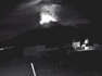 Glühen in der Nacht: Überwachungskamera filmt Ausbruch des Popocatépetl