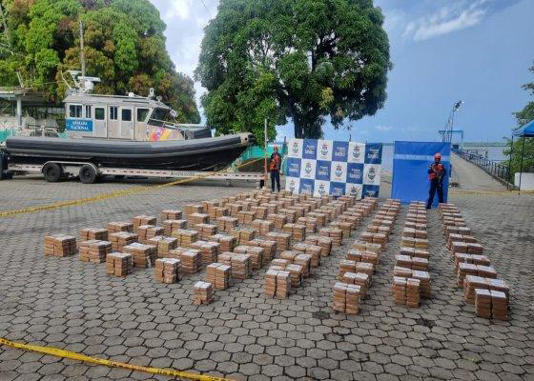 A semi-submersible vessel carrying over 5,000 pounds of cocaine was intercepted in the South Pacific off the coast of Colombia / Credit: Colombia Navy
