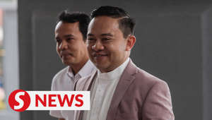 Former Bersatu information chief Datuk Wan Saiful Wan Jan has filed an application to strike out two charges of soliciting and accepting bribes amounting to RM6.9mil involving the Jana Wibawa project, on the grounds that they are defective.Read more at https;//rb.gy/n1kjaWATCH MORE: https://thestartv.com/c/newsSUBSCRIBE: https://cutt.ly/TheStarLIKE: https://fb.com/TheStarOnline