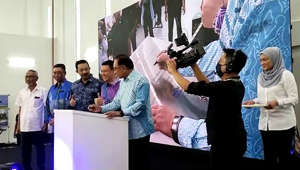 Prime Minister Datuk Seri Anwar Ibrahim launches the key presentation ceremony for Dalur PPAM (Malaysian Civil Servant Housing) home owners in Putrajaya on June 1, 2023. — Video by Soo Wern Jun