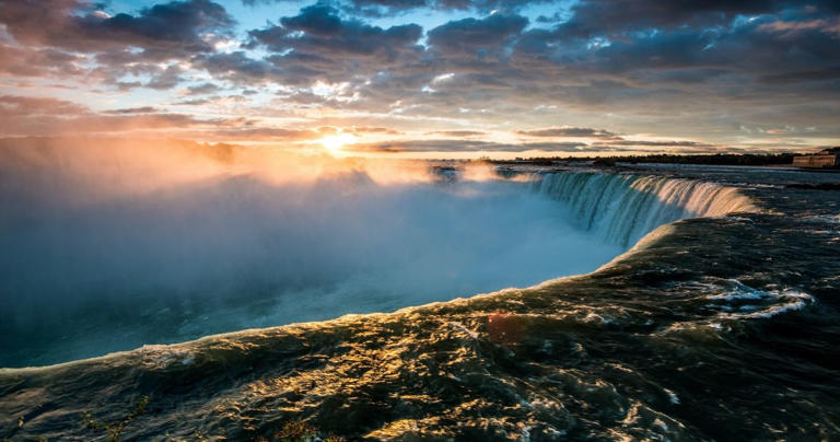 This Is The Top Tourist Attraction In Canada