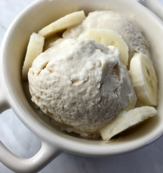 No Churn Creamy Banana Frozen Yogurt Recipe