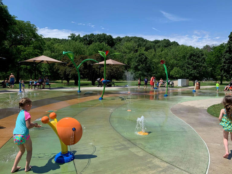 Splash Pads, Spray Pads, Spraygrounds and Wading Pools in the Stateline