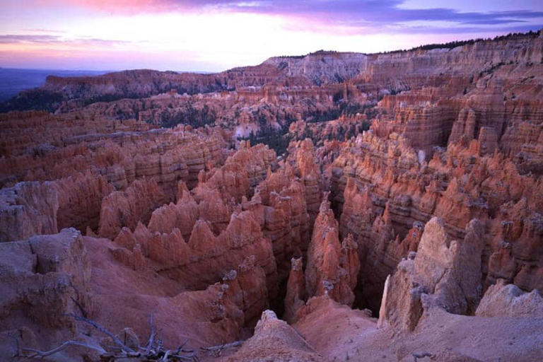 Utah features five stunning names parks, called Utah’s Mighty Five. Part of the Grand Staircase, Bryce Canyon National Park is a must when road-tripping. A quick drive from its neighbor, Zion National Park, Bryce Canyon’s rocks are painted pink and red. Standing on the canyon rim, it resembles the sun setting as it fades from [...]