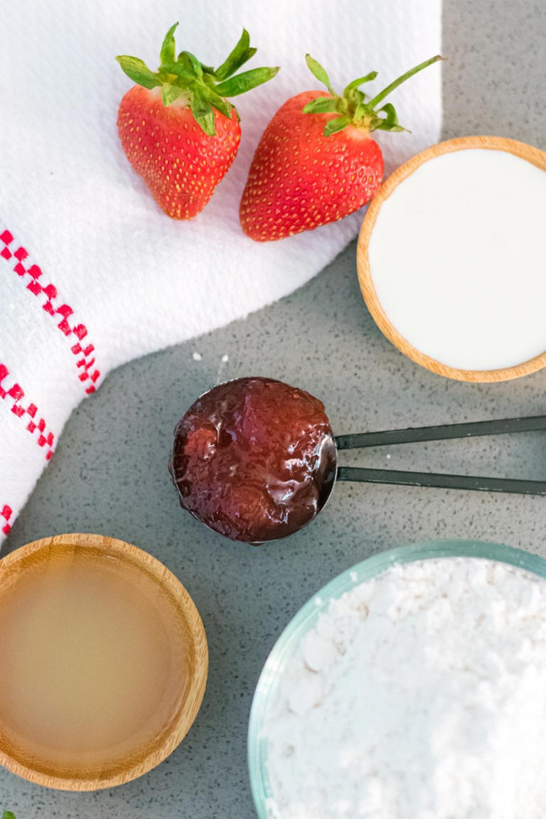Easy Strawberry Glaze Recipe