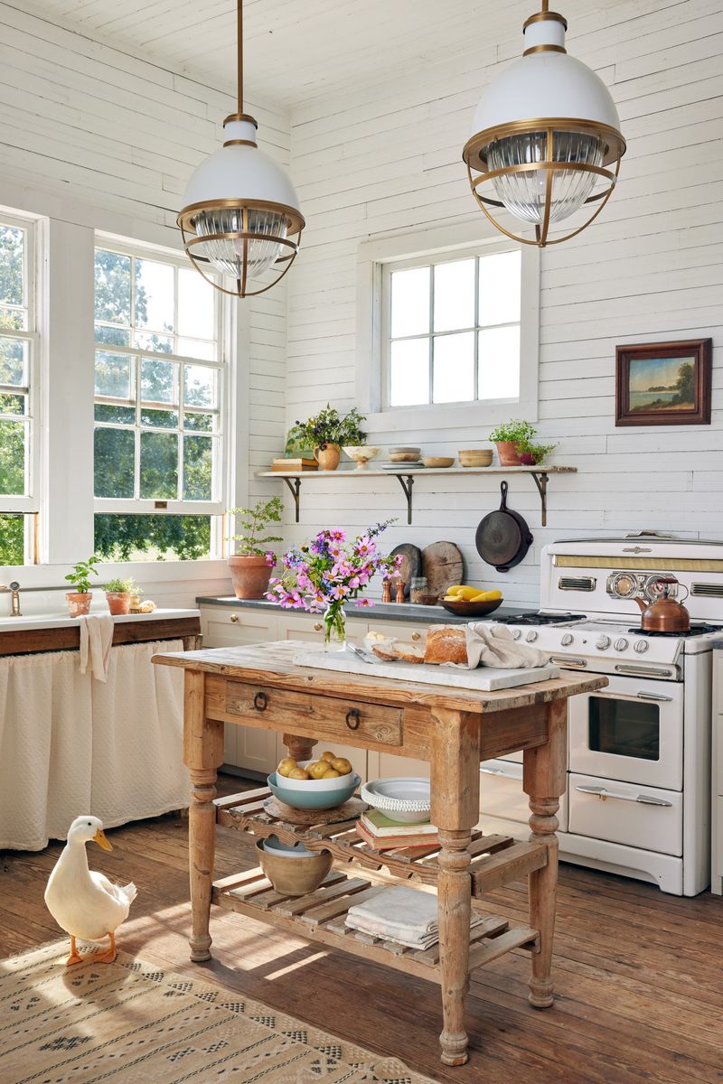 30 Farmhouse Kitchen Ideas For The Perfect Rustic Vibe 0561