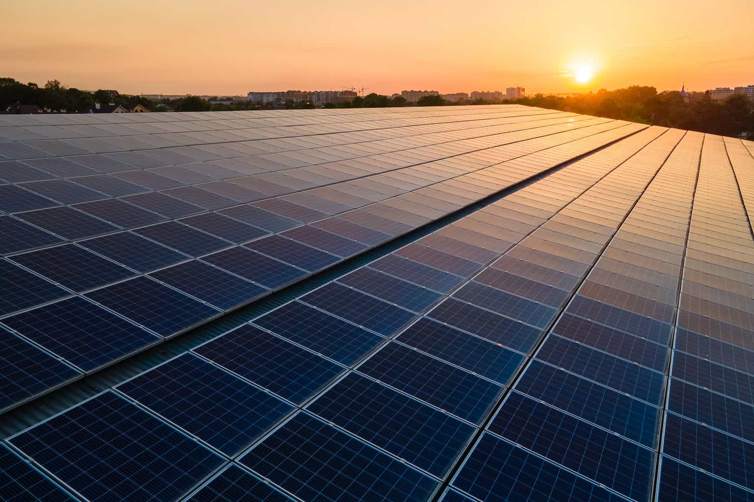 Fluence, Energy Vault, Canadian Solar all upgraded at Citi