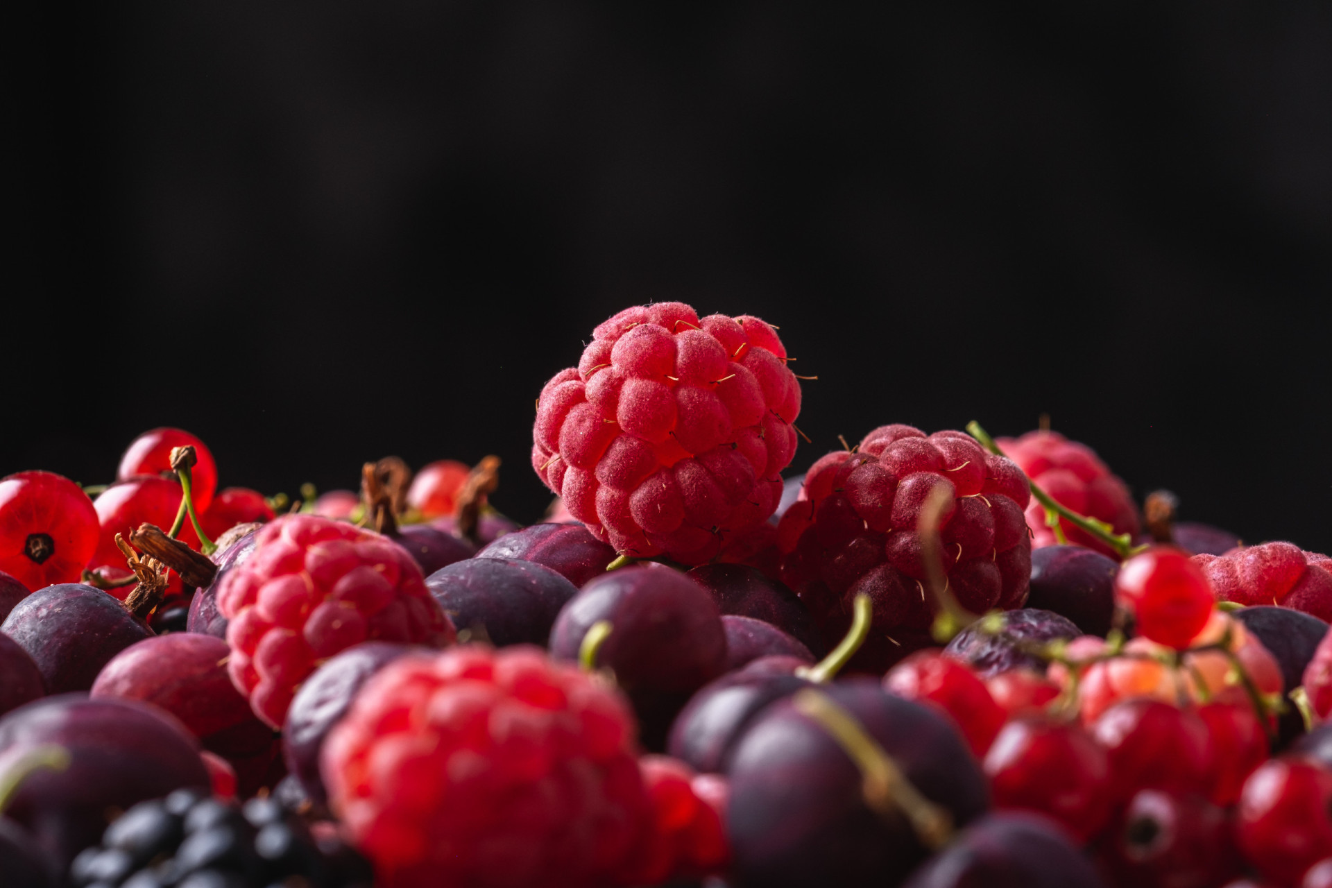 These foods work wonders for these parts of your body